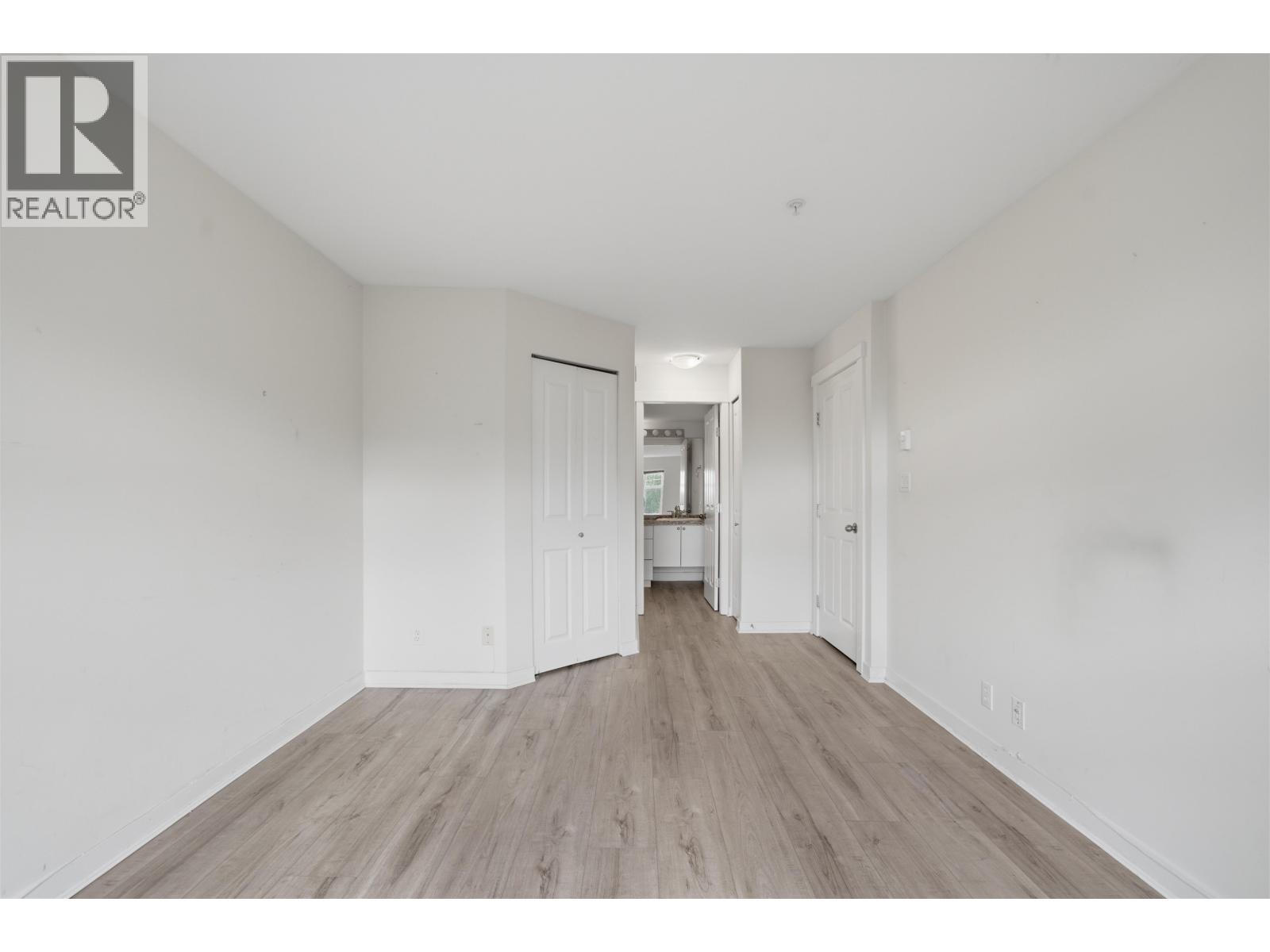 212 1428 Parkway Boulevard, Coquitlam, British Columbia  V3E 3L8 - Photo 18 - R3109361