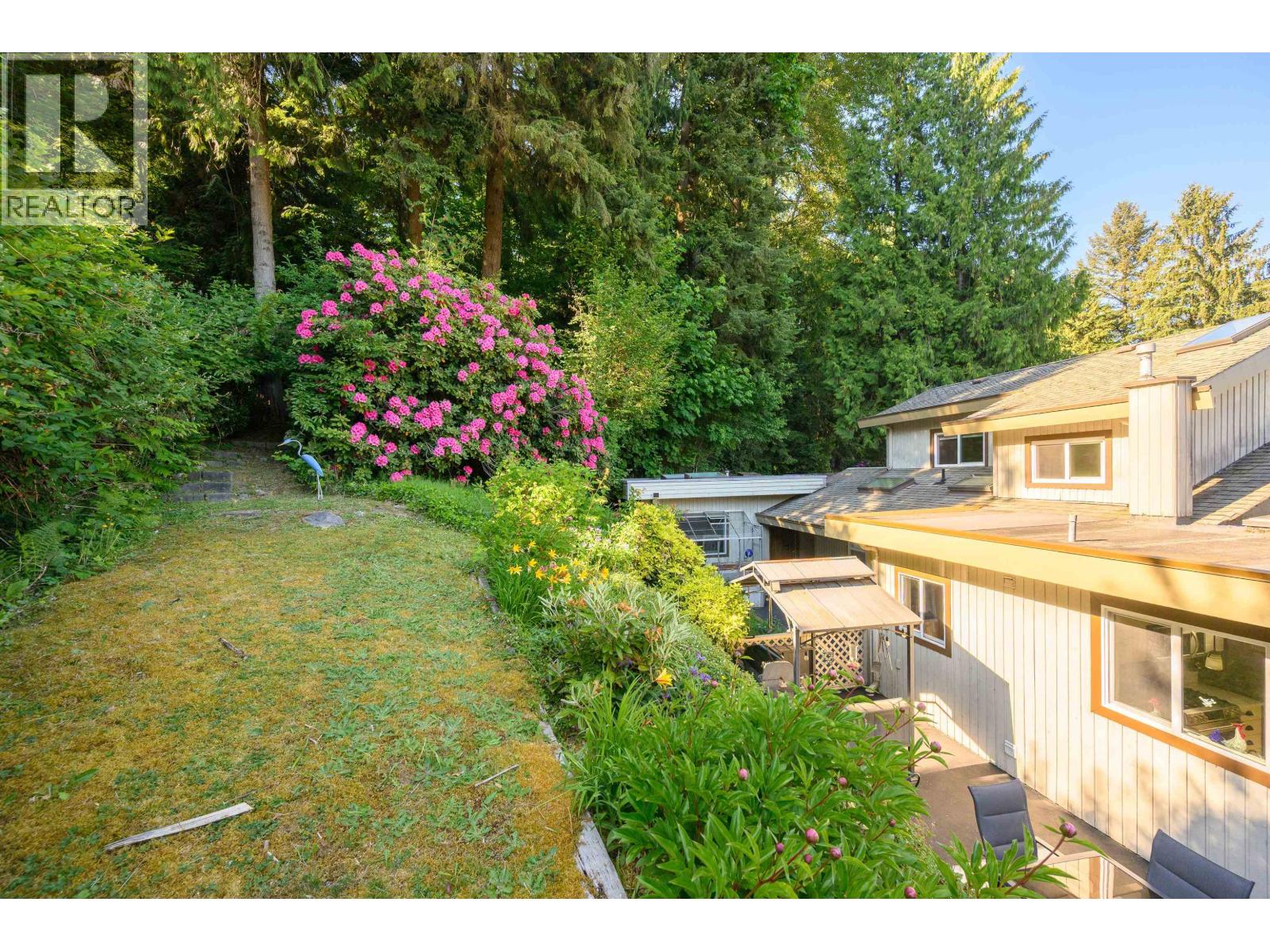 1747 Bellelynn Place, North Vancouver, British Columbia  V7J 2T9 - Photo 19 - R3127976