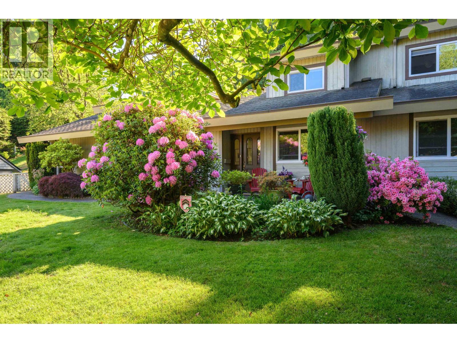 1747 Bellelynn Place, North Vancouver, British Columbia  V7J 2T9 - Photo 34 - R3127976