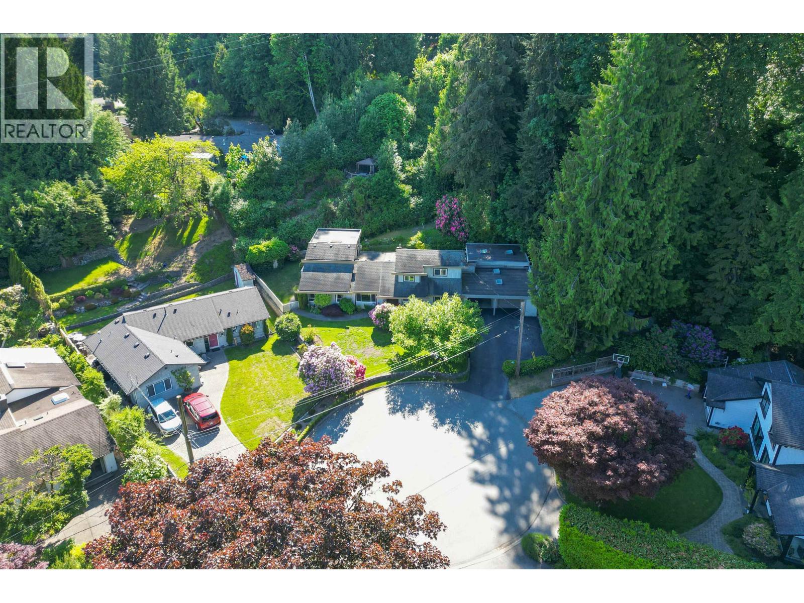 1747 Bellelynn Place, North Vancouver, British Columbia  V7J 2T9 - Photo 36 - R3127976