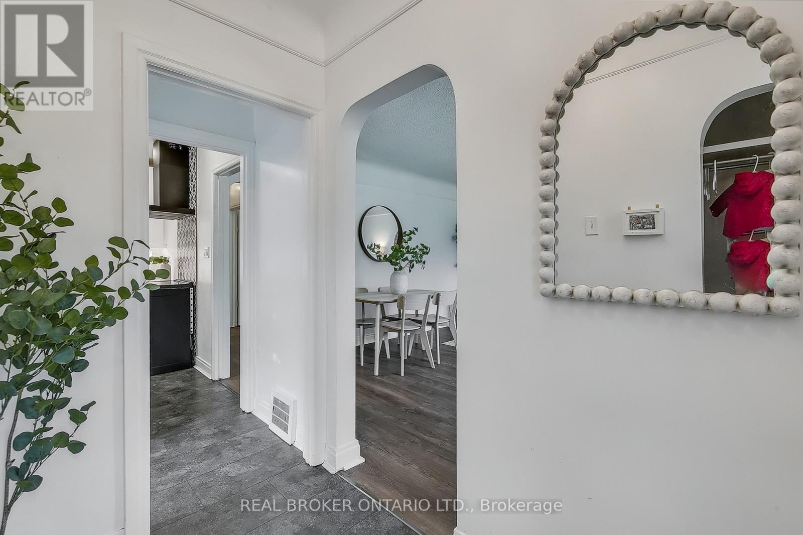 209 Bedford Road, Kitchener, Ontario  N2G 3A5 - Photo 4 - X13174990