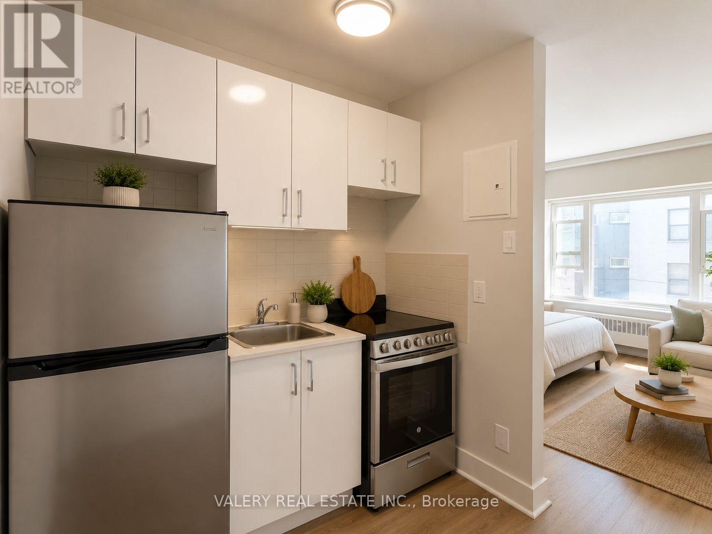 104 - 50 Selkirk Street, Ottawa, Ontario  K1L 6M9 - Photo 2 - X13175018