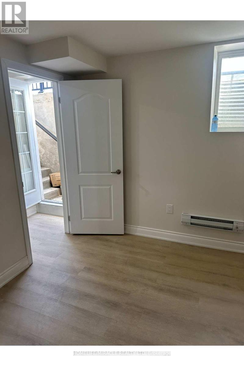 Lower - 170 Gillespie Drive, Brantford, Ontario  N3T 0Y4 - Photo 3 - X13175144