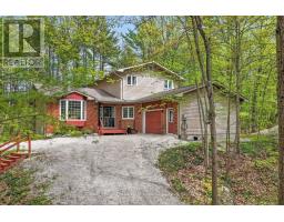 19 THE GRANITE BLUFF, Bracebridge, Ontario