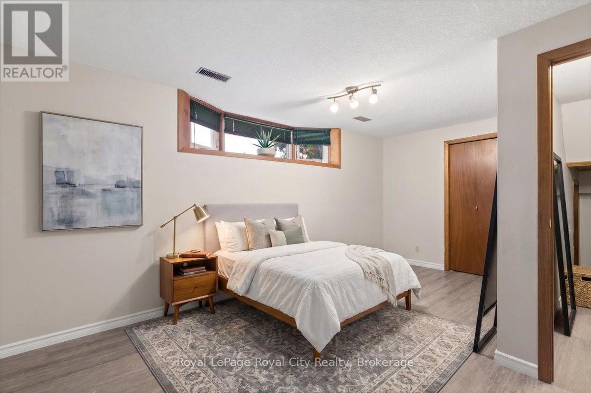 4 Smart Street, Guelph (Kortright West), Ontario  N1G 4K9 - Photo 14 - X13175292