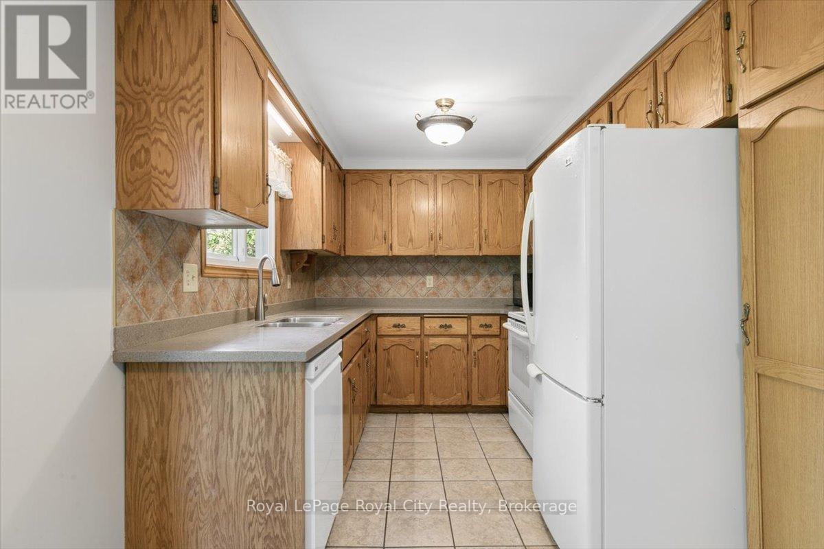 4 Smart Street, Guelph (Kortright West), Ontario  N1G 4K9 - Photo 8 - X13175292
