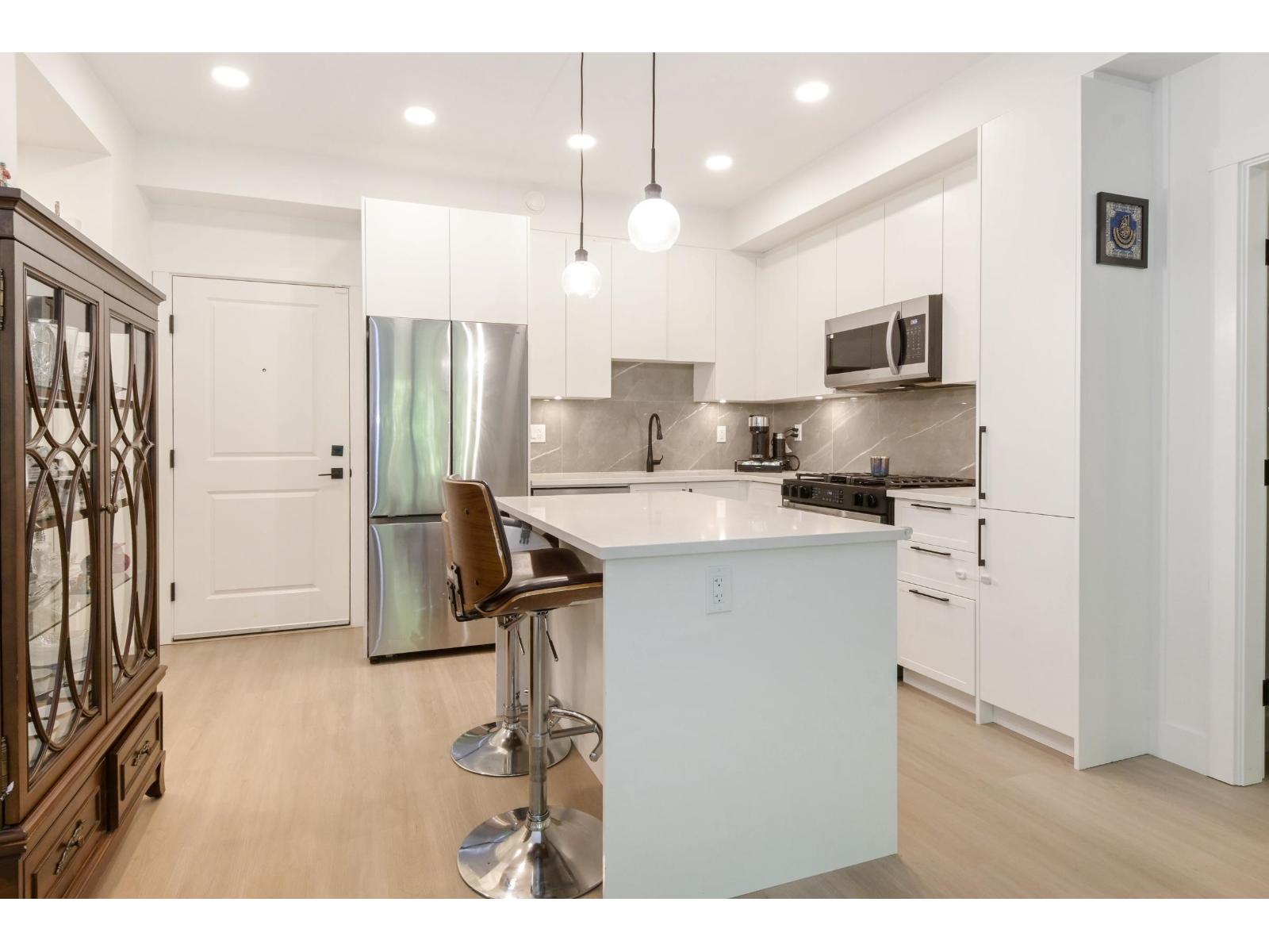 204 3480 146a Street, Surrey, British Columbia  V4P 0H6 - Photo 6 - R3127482