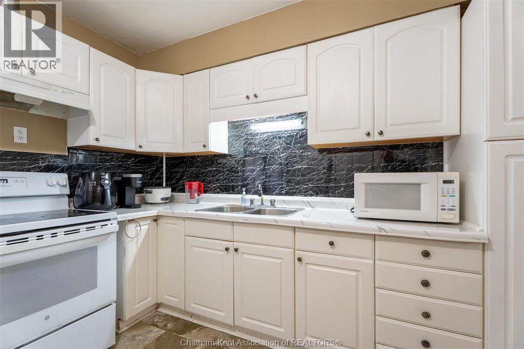 363 Lacroix Street, Chatham, Ontario  N7M 2W4 - Photo 17 - 26012165