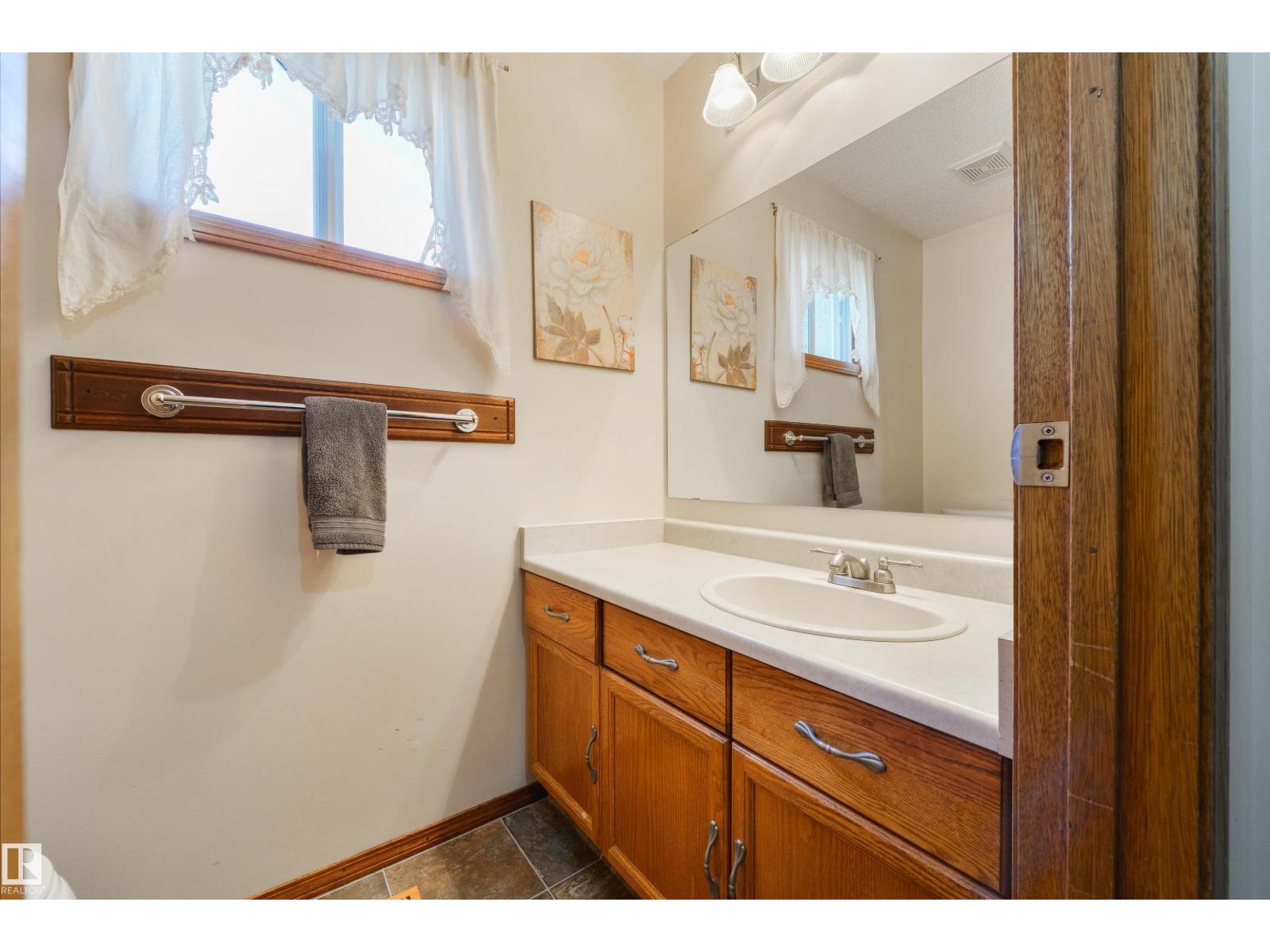 4012 44 Av, Stony Plain, Alberta  T7Z 1K3 - Photo 15 - E4489992