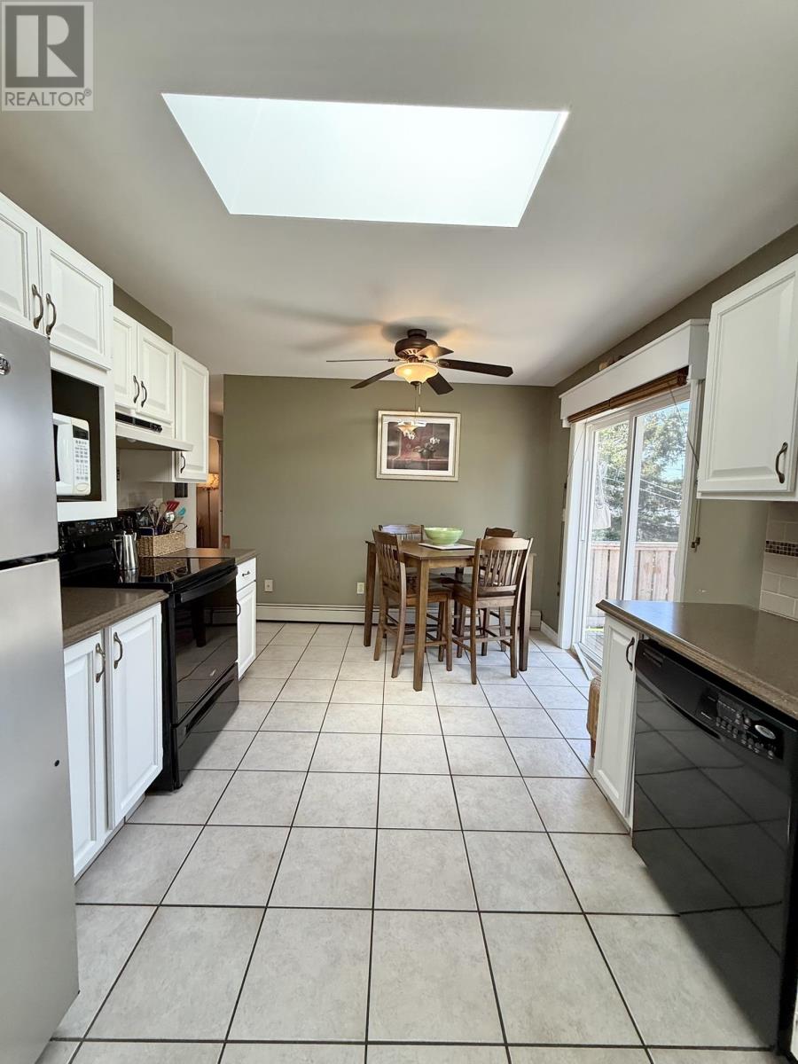 280 Westridge Crescent, Charlottetown, Prince Edward Island  C1A 8Z1 - Photo 17 - 202612193
