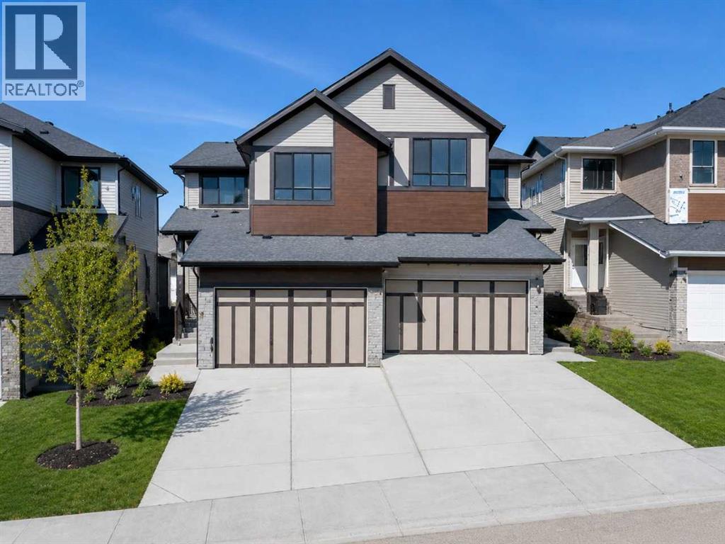 91 Heritage Manor, Cochrane, Alberta  T4C 0L3 - Photo 1 - A2314869