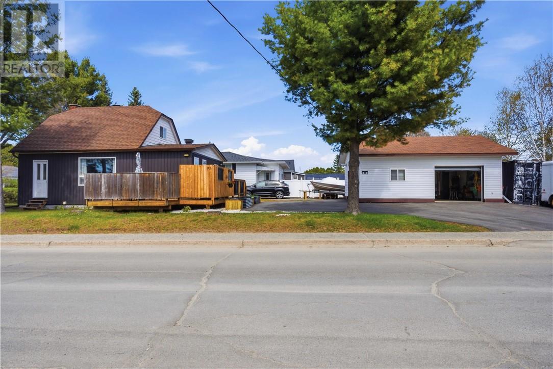 95 O'donaghue Drive, Garson, Ontario  P3L 1E2 - Photo 2 - 2128044
