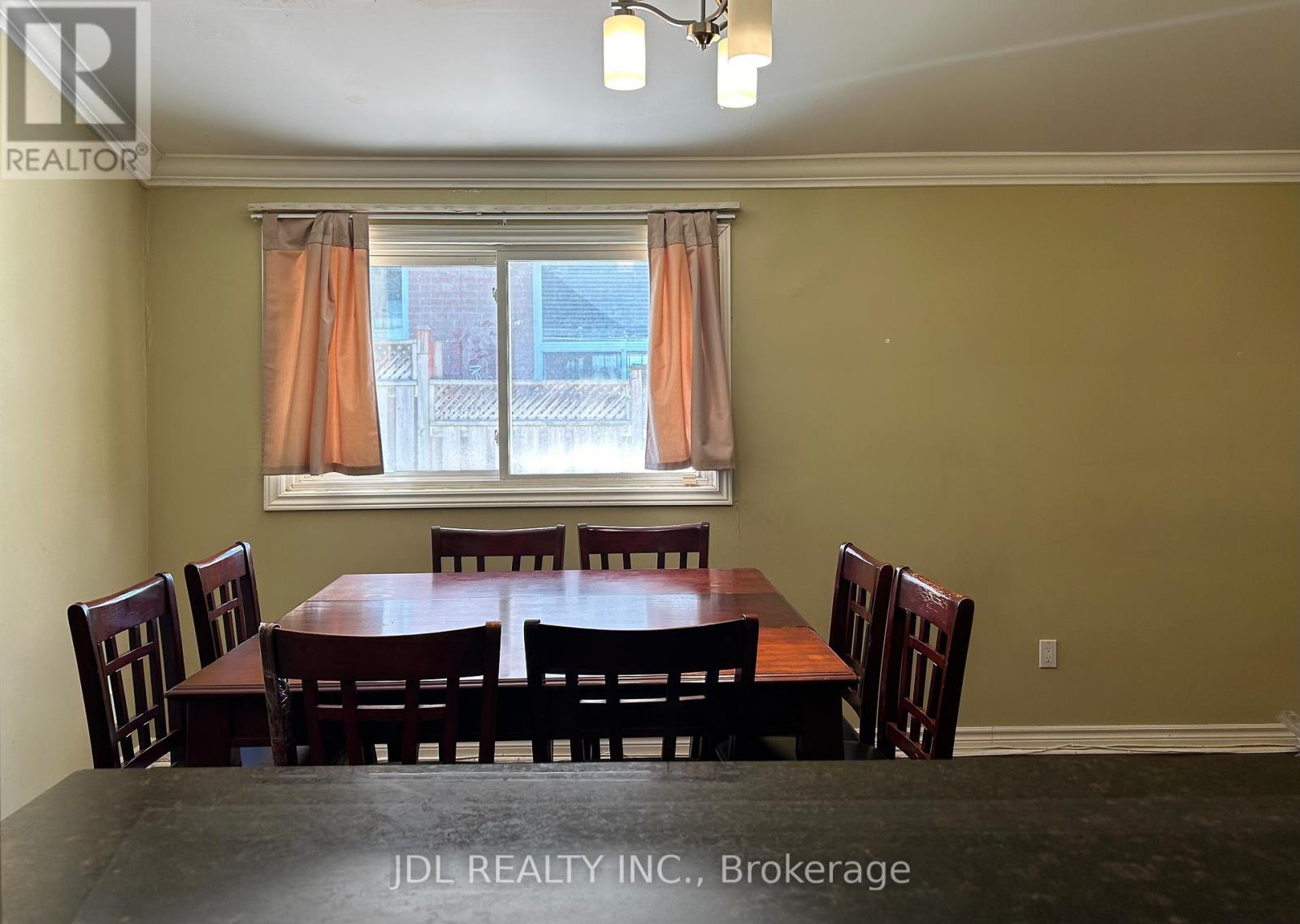 Main Floor - 23 Pineway Blvd Boulevard, Toronto, Ontario  M2H 1A3 - Photo 7 - C13132086