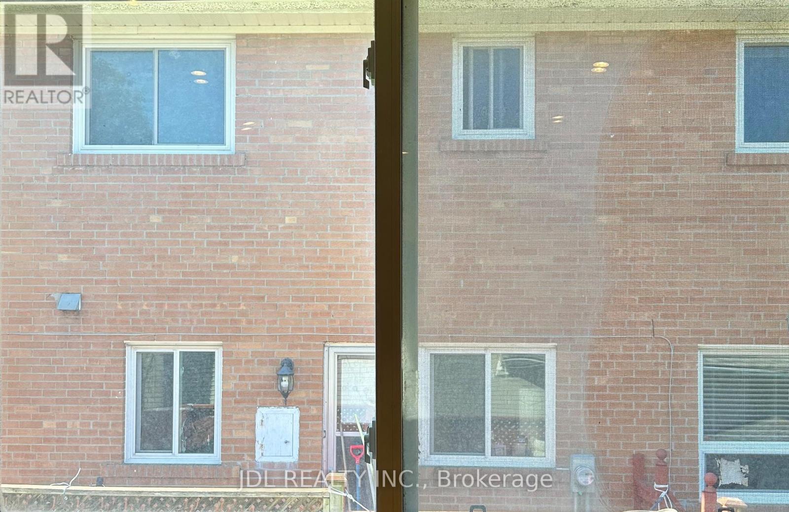 Main Floor - 23 Pineway Blvd Boulevard, Toronto, Ontario  M2H 1A3 - Photo 9 - C13132086
