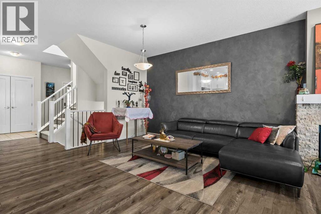 204 Walden Parade SE, Calgary, Alberta  T2X 2A6 - Photo 8 - A2301223