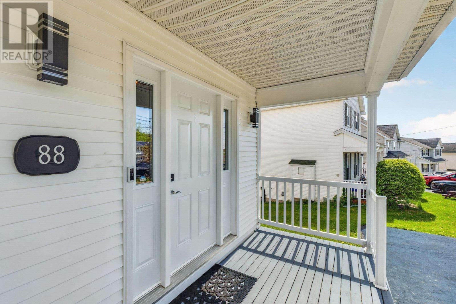 88 Auburn Drive, Dartmouth, Nova Scotia  B2W 3S6 - Photo 3 - 202612105