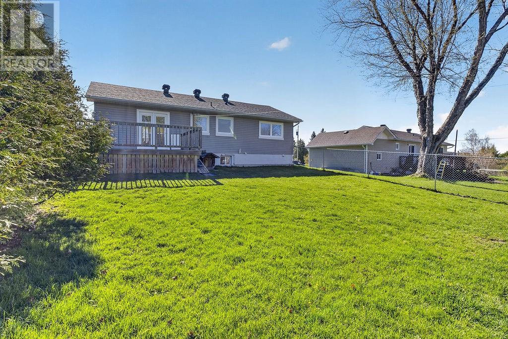 2206 Laurentian, Val Caron, Ontario  P3N 1L8 - Photo 25 - 2128061