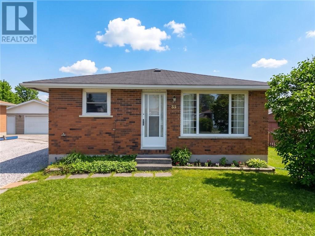 35 Falcon Crescent, Chelmsford, Ontario