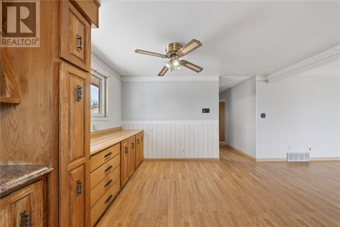 35 Falcon Crescent, Chelmsford, Ontario  P0M 1L0 - Photo 10 - 2128031