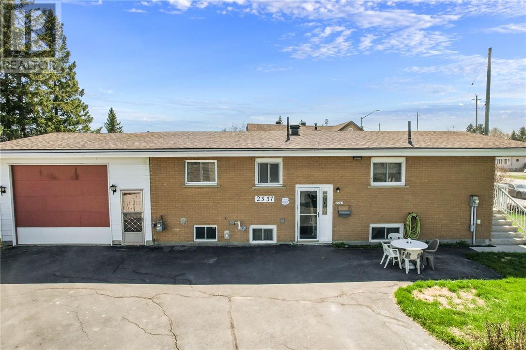 2337 Emily Street, Sudbury, Ontario P3A 2K9 - Photo 1 - 2127984