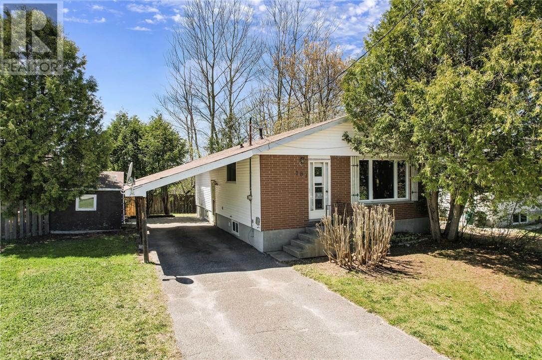 187 Imperial Drive, Garson, Ontario P3L 1K2 - Photo 1 - 2127982