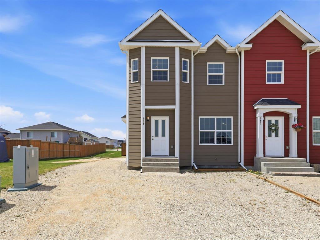 108 Imperial Crescent, Steinbach, Manitoba