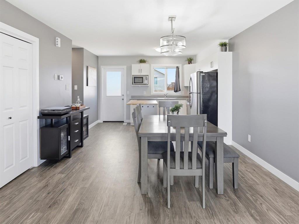 108 Imperial Crescent, Steinbach, Manitoba  R5G 2T7 - Photo 7 - 202611785