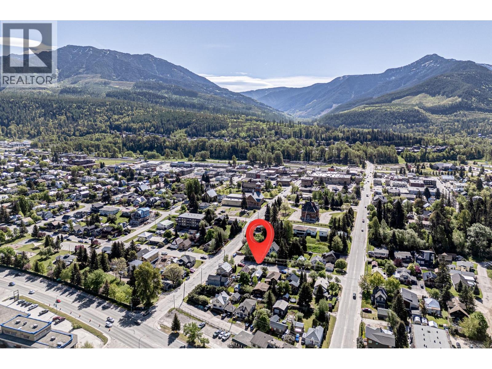 461 6th Avenue, Fernie, British Columbia  V0B 1M0 - Photo 10 - 10388522