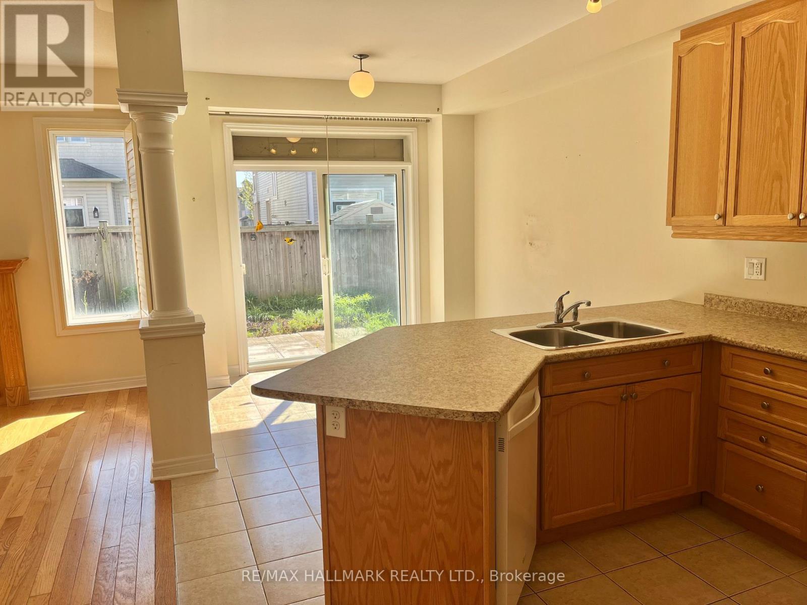 117 James Govan Drive, Whitby, Ontario  L1N 0H4 - Photo 3 - E13175304