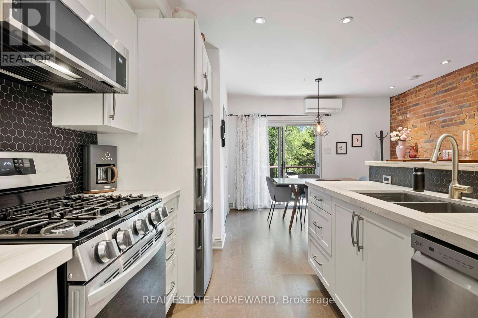 51 Harcourt Avenue, Toronto, Ontario  M4J 1J3 - Photo 10 - E13175328