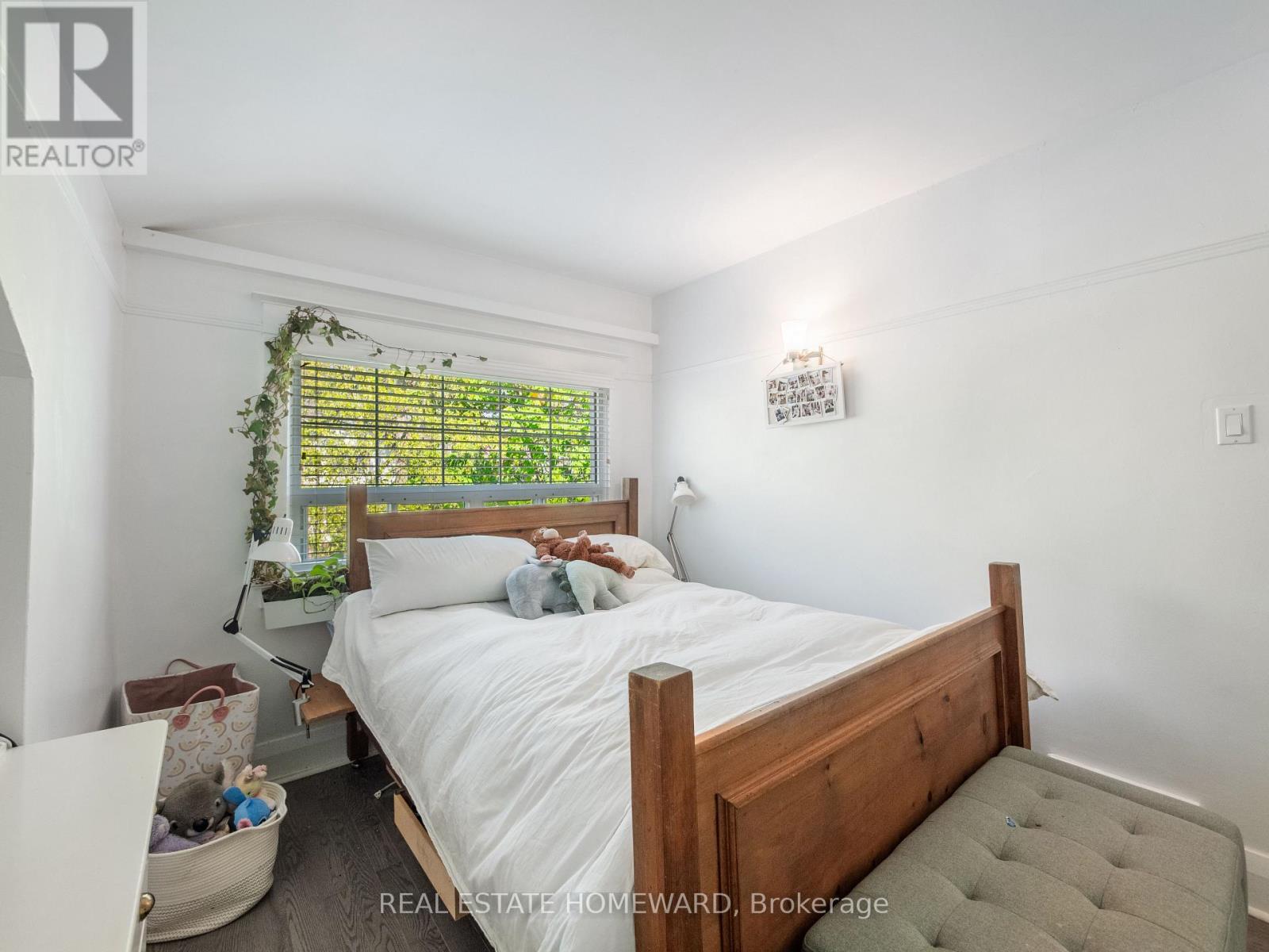 4 Silver Birch Avenue, Toronto, Ontario  M4E 3K9 - Photo 12 - E13175330