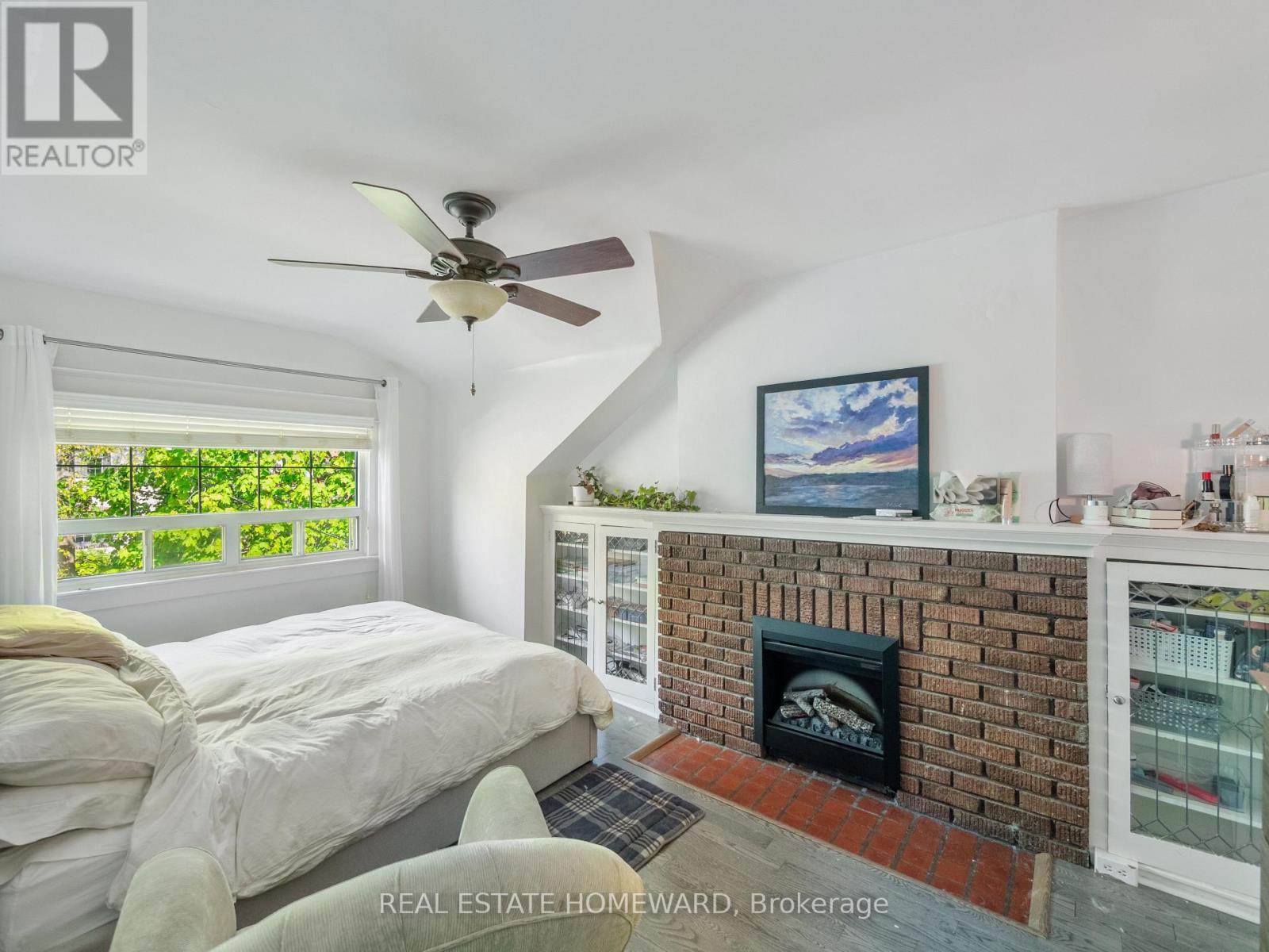 4 Silver Birch Avenue, Toronto, Ontario  M4E 3K9 - Photo 13 - E13175330