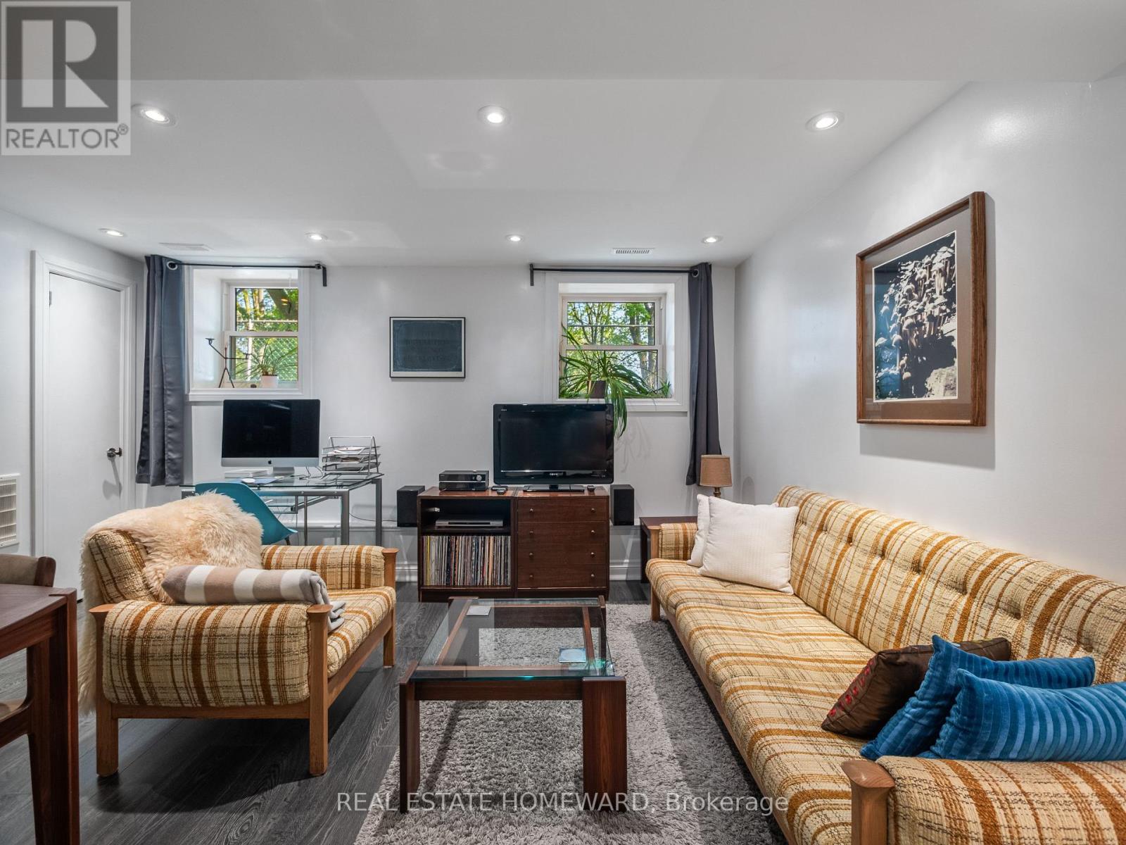 4 Silver Birch Avenue, Toronto, Ontario  M4E 3K9 - Photo 20 - E13175330
