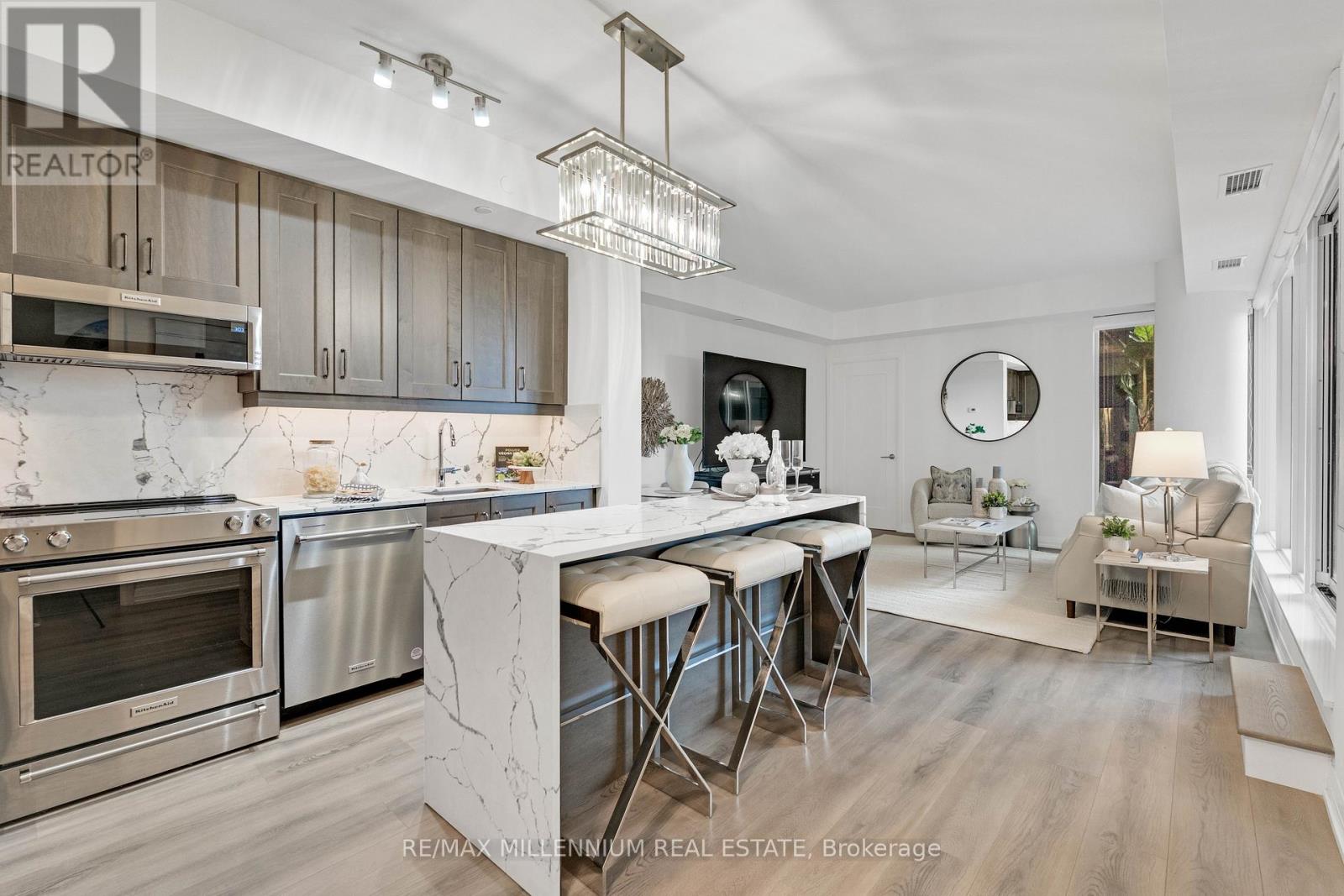 209 - 9000 Jane Street, Vaughan, Ontario  L4K 0M6 - Photo 2 - N13175232