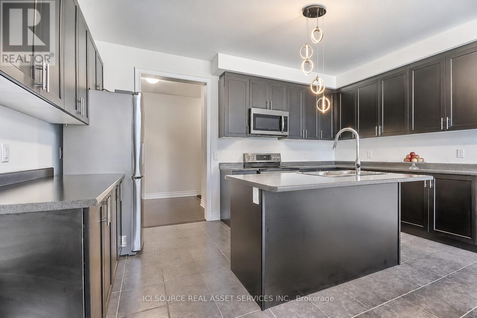 739 Clifford Perry Place, Newmarket, Ontario  L3X 0J3 - Photo 13 - N13175284