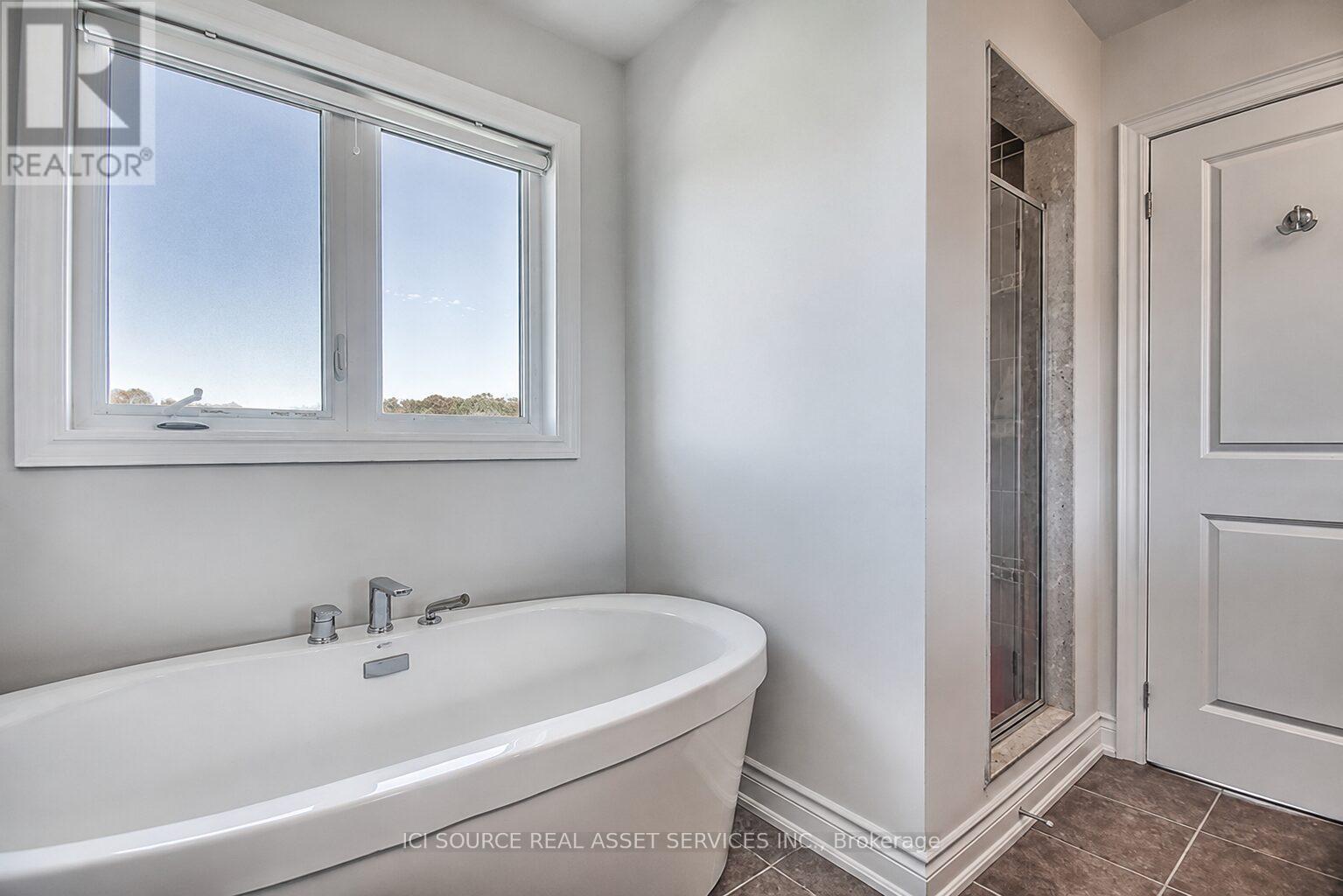 739 Clifford Perry Place, Newmarket, Ontario  L3X 0J3 - Photo 22 - N13175284