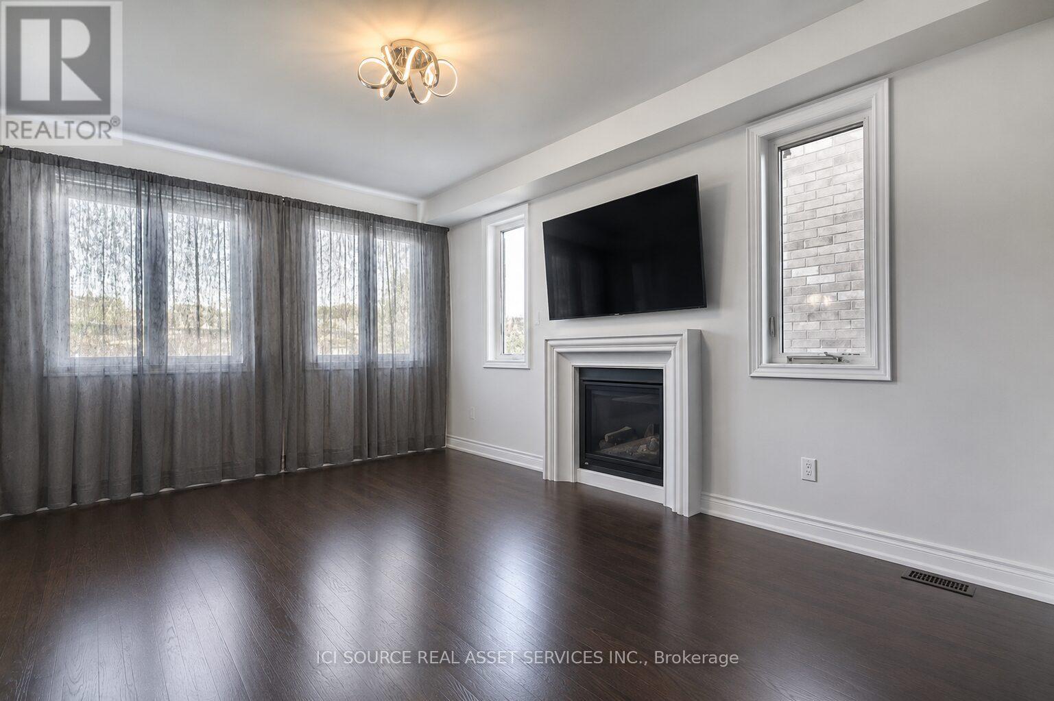 739 Clifford Perry Place, Newmarket, Ontario  L3X 0J3 - Photo 9 - N13175284