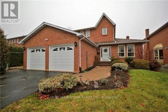 128 HEATHWOOD HEIGHTS DRIVE, Aurora, Ontario