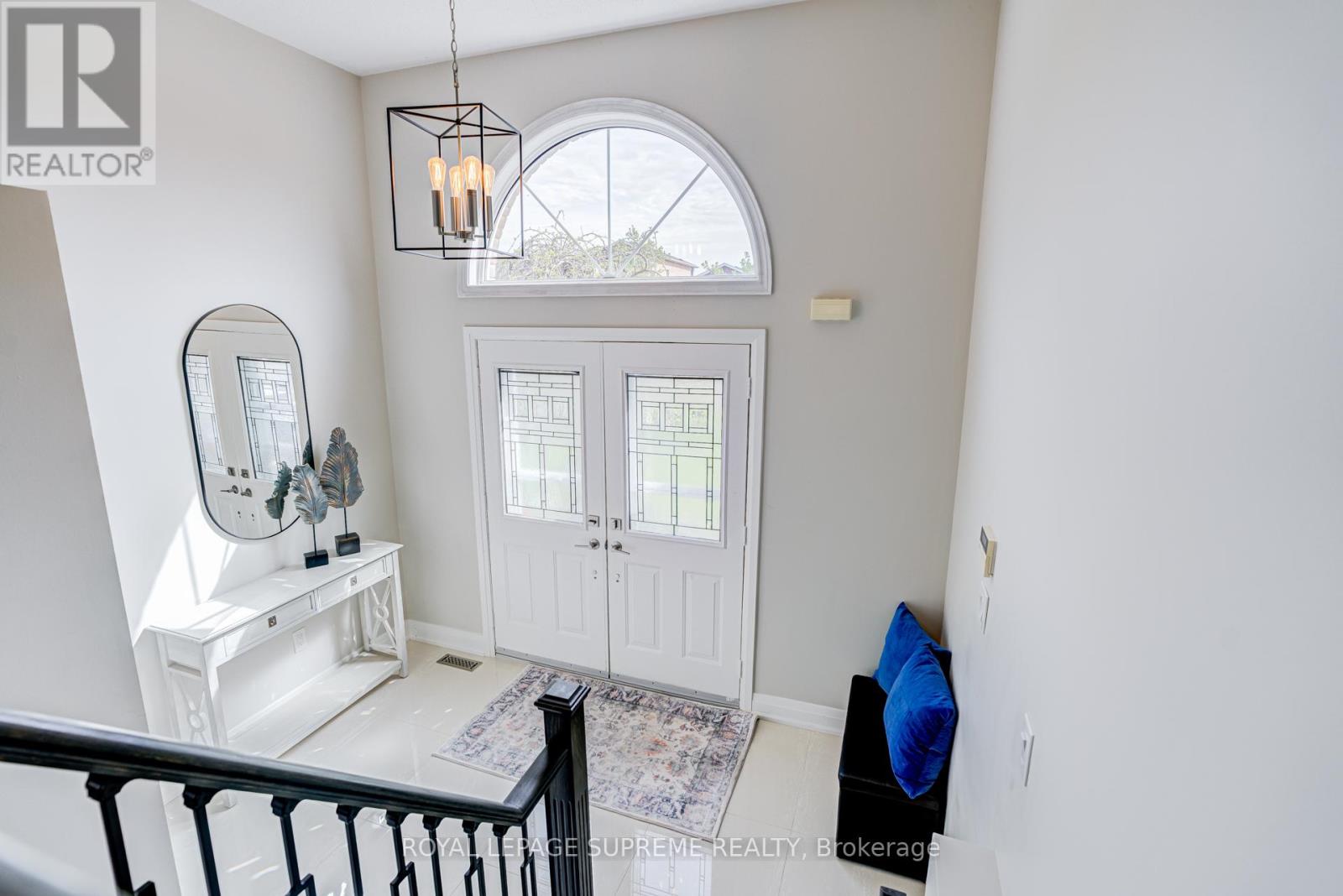 146 Cunningham Drive, Barrie, Ontario  L4N 5R3 - Photo 6 - S13175246