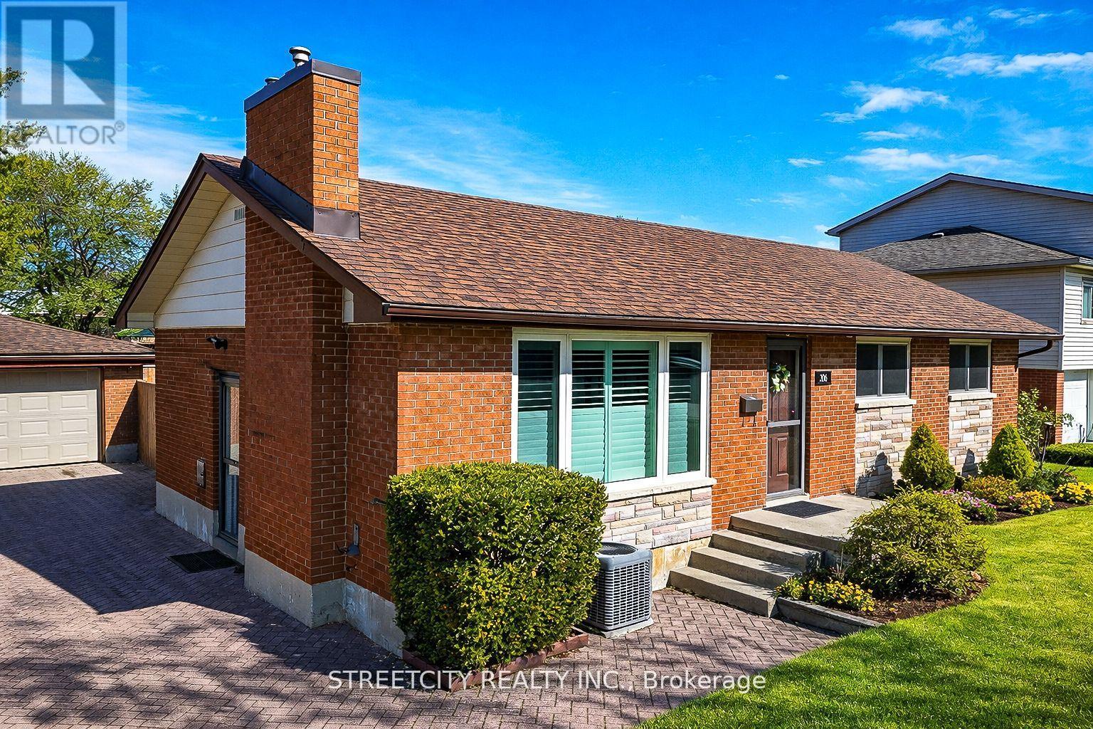 306 Burlington Crescent, London South, Ontario  N5Z 3G5 - Photo 1 - X13175376