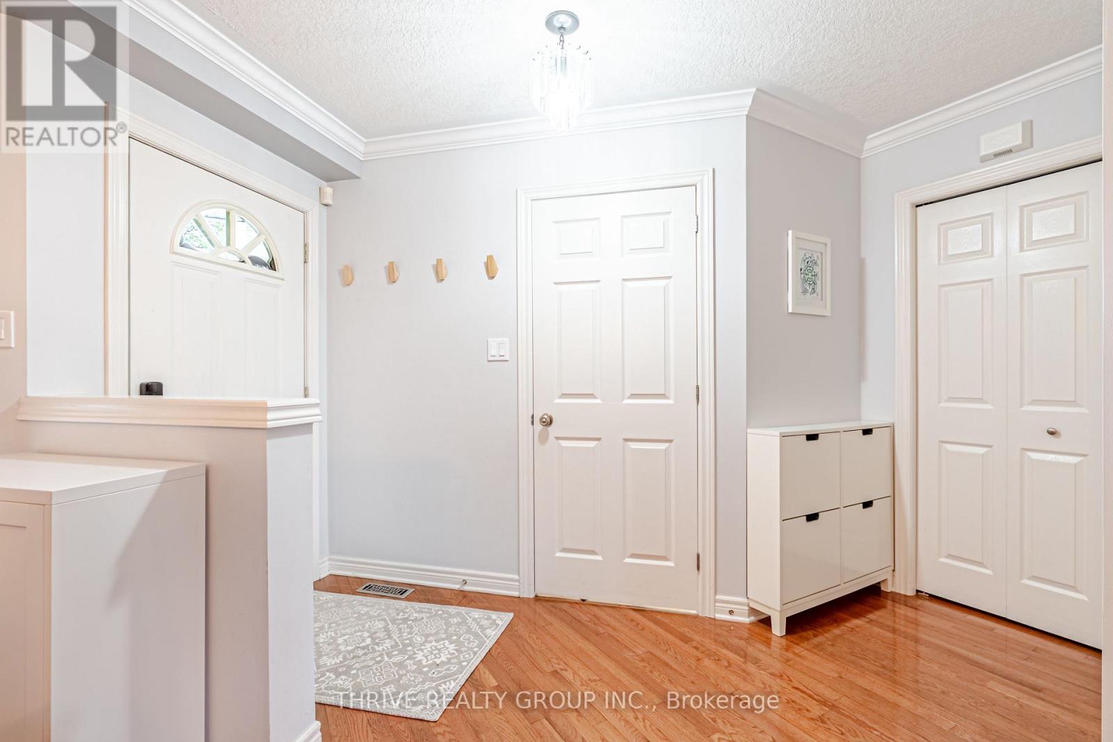 2374 Meadowgate Boulevard, London South, Ontario N6M 1L7 - Photo 4 - X13175472