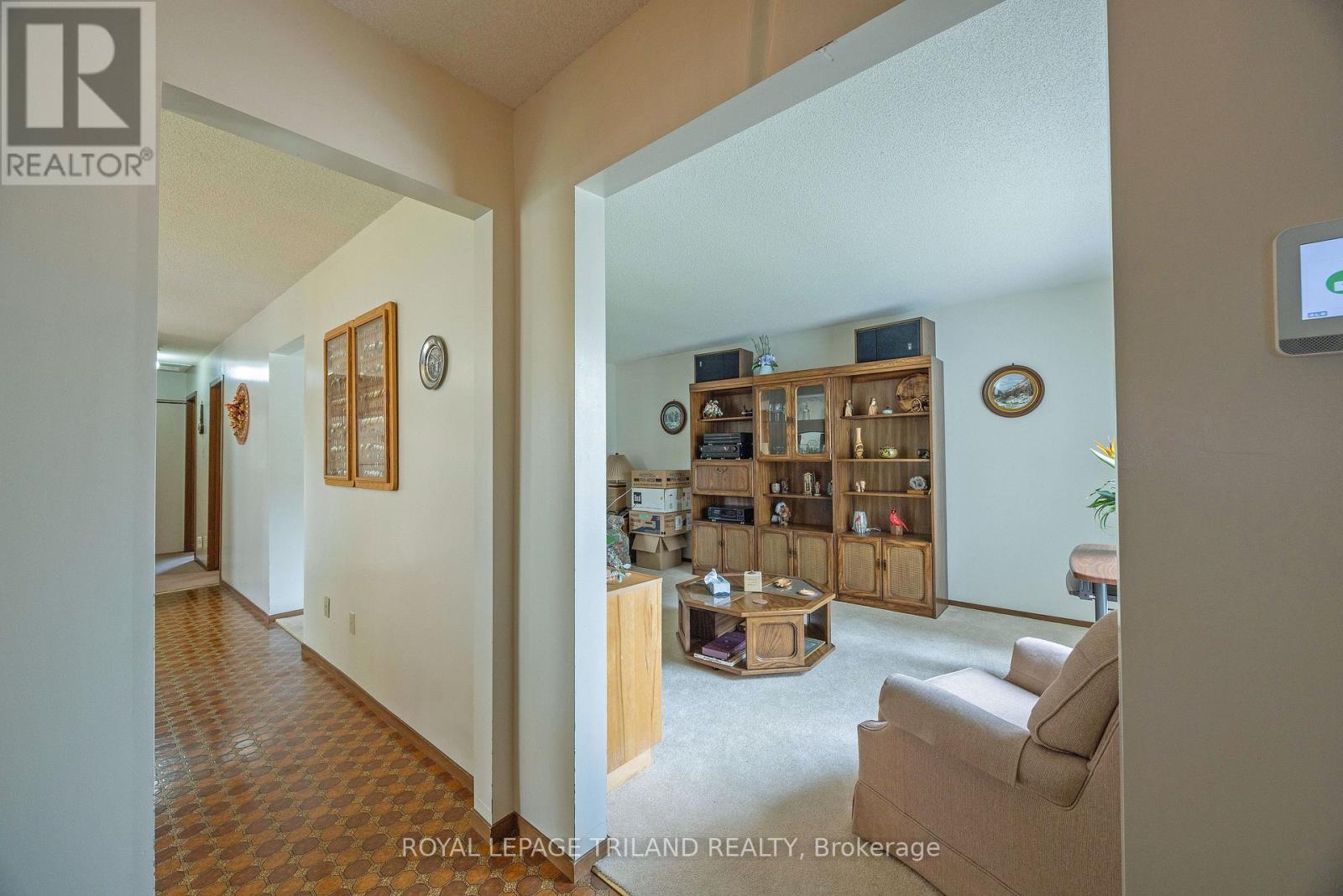 1697 Aldersbrook Road, London North, Ontario  N6G 3B7 - Photo 5 - X13175490
