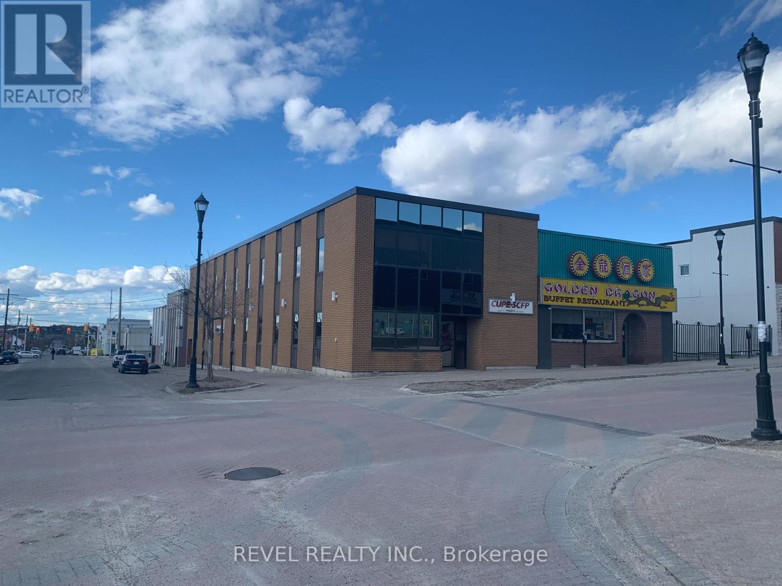 126 Third Avenue, Timmins, Ontario  P4N 1C5 - Photo 1 - T13175550