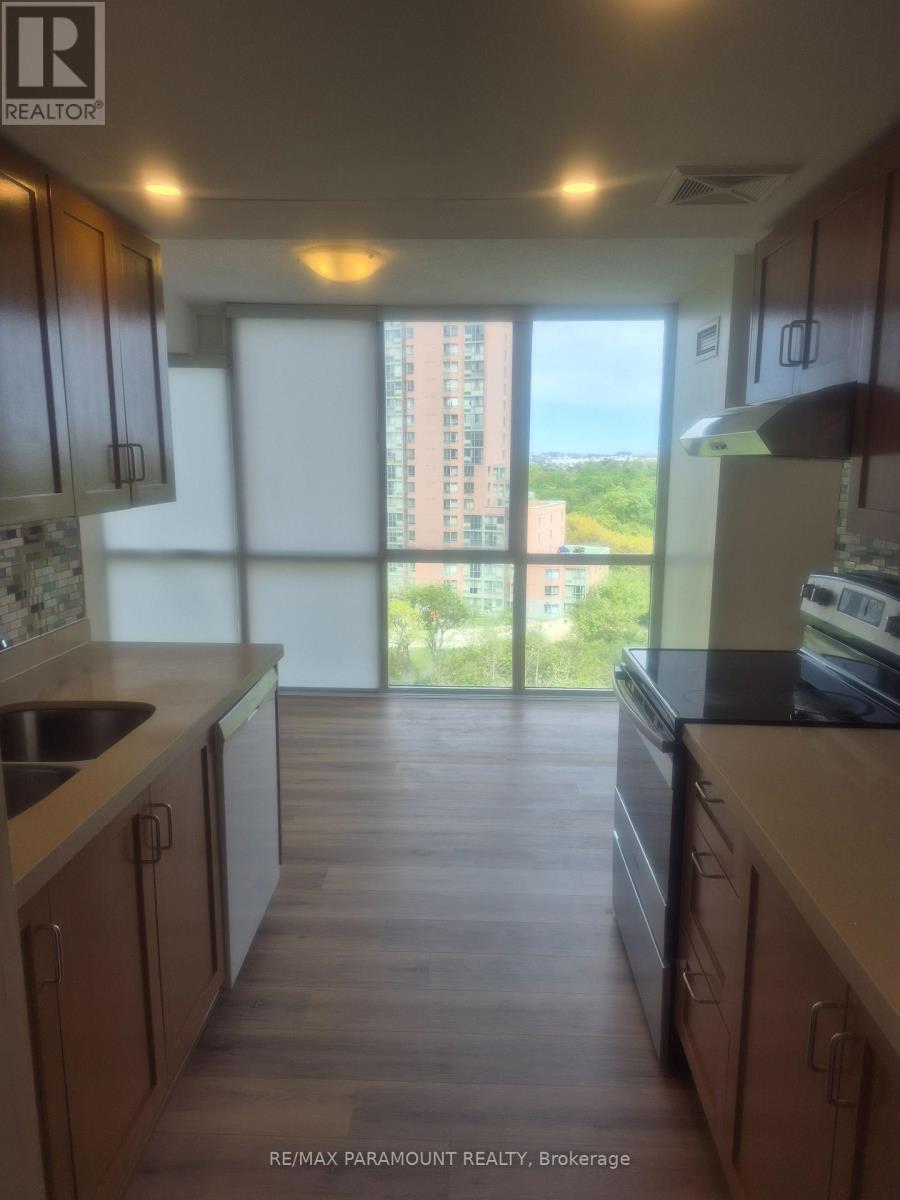 911 - 21 Markbrook Lane, Toronto, Ontario  M9V 5E4 - Photo 3 - W13158646