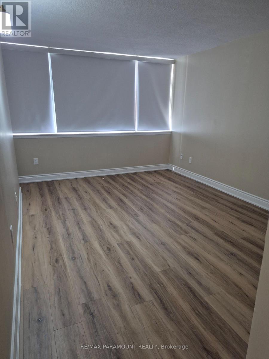911 - 21 Markbrook Lane, Toronto, Ontario  M9V 5E4 - Photo 4 - W13158646