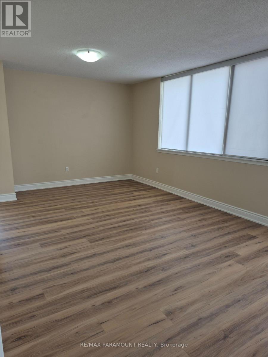 911 - 21 Markbrook Lane, Toronto, Ontario  M9V 5E4 - Photo 5 - W13158646