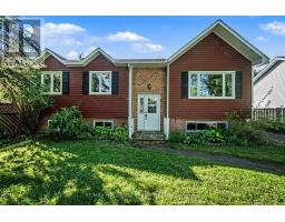 52 CASTLEBEAU STREET, Russell, Ontario