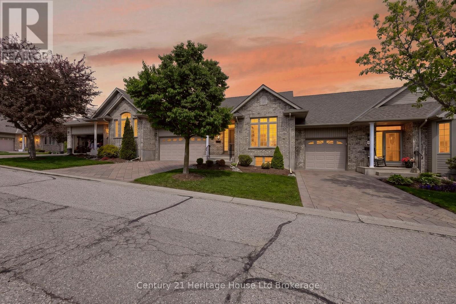 13 - 450 Lakeview Drive, Woodstock, Ontario  N4T 1V6 - Photo 1 - X13175588
