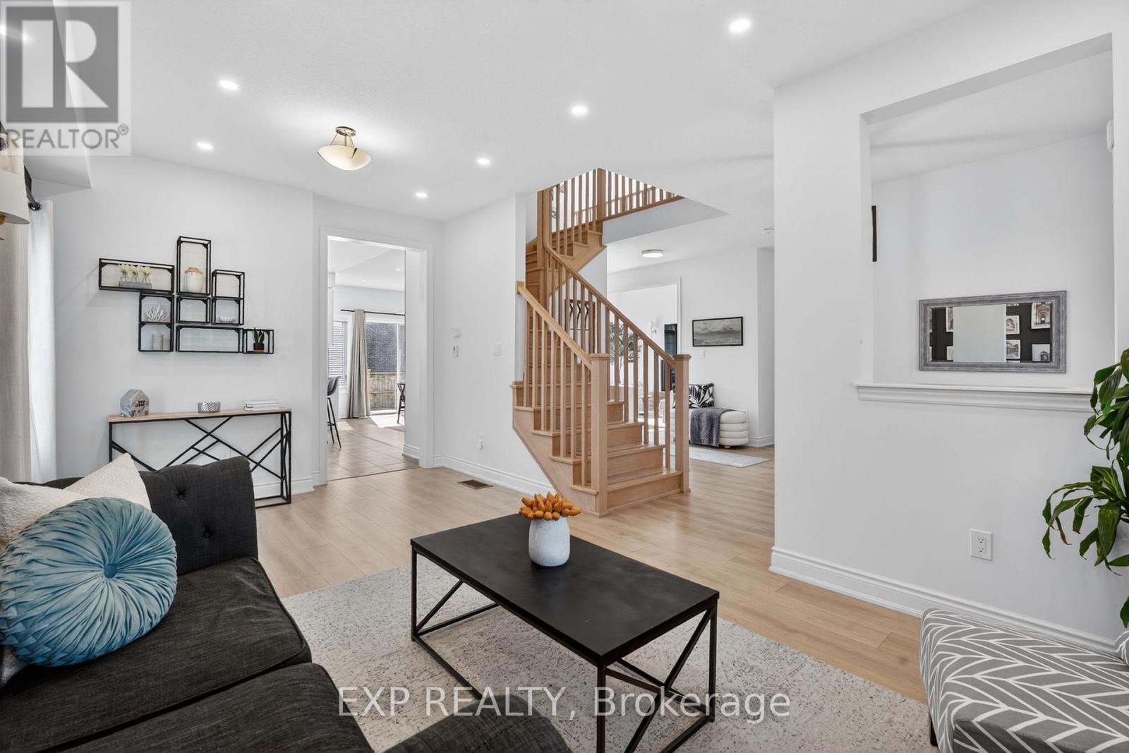 14 Venture Way, Thorold, Ontario  L2V 0G9 - Photo 9 - X13175364
