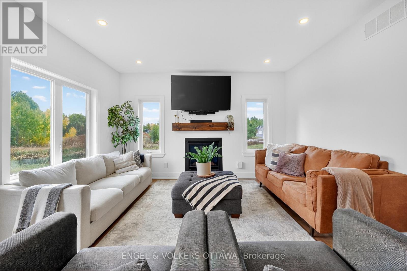 57 Paul A. Bertrand Drive, Mcnab/braeside, Ontario  K7S 3G8 - Photo 17 - X12987066